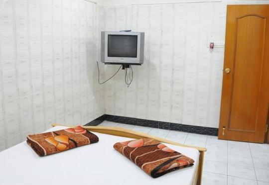 Lloyds Guest House, North Boag Road, T. Nagar Chennai Eksteriør billede