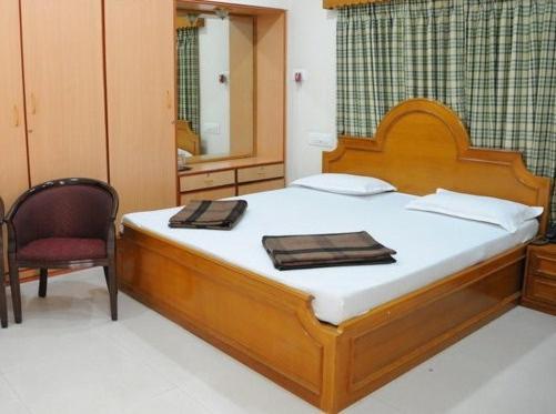 Lloyds Guest House, North Boag Road, T. Nagar Chennai Eksteriør billede