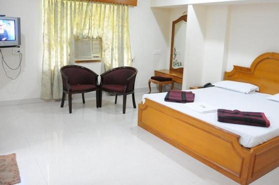 Lloyds Guest House, North Boag Road, T. Nagar Chennai Eksteriør billede
