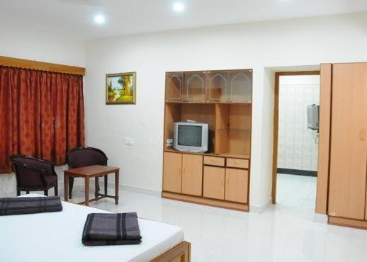 Lloyds Guest House, North Boag Road, T. Nagar Chennai Eksteriør billede