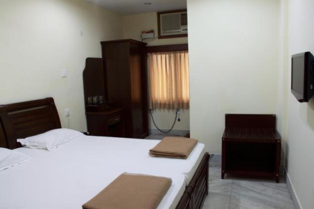 Lloyds Guest House, North Boag Road, T. Nagar Chennai Værelse billede